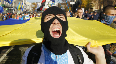 Украинский радикал на митинге
