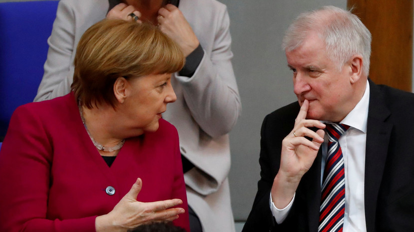 На грани столкновения: почему в Германии может начаться политический кризис из-за отставки главы МВД