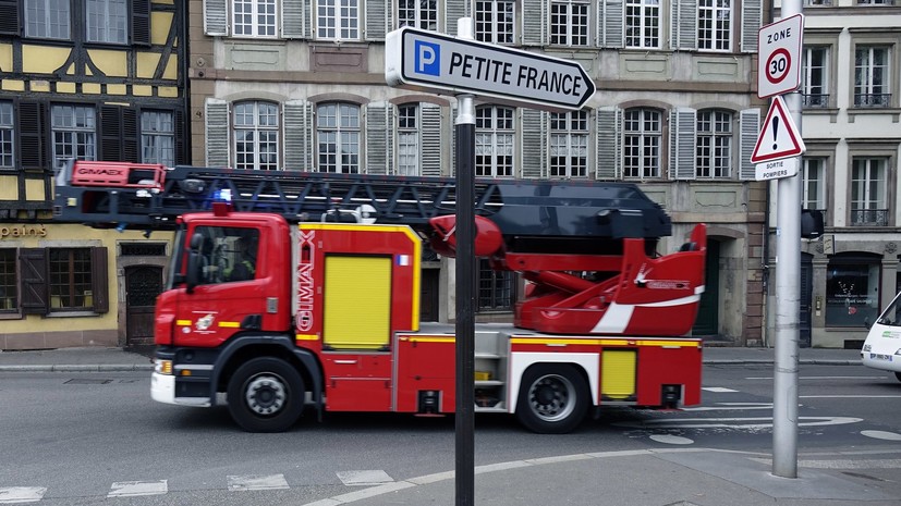 Спасший ребёнка в Париже малиец стал пожарным
