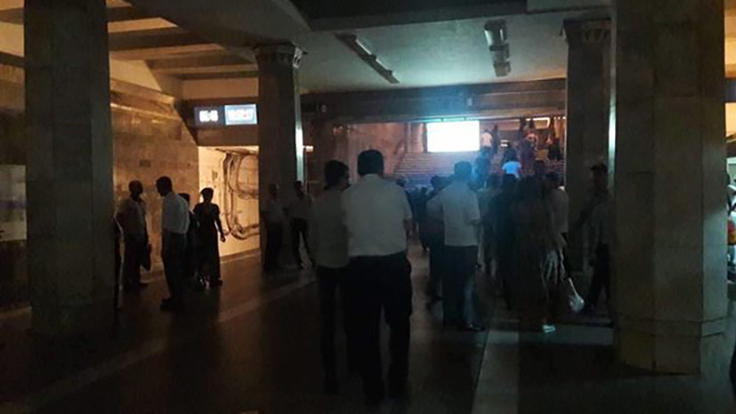 Все станции метро в Баку закрыли из-за отключения электричества
