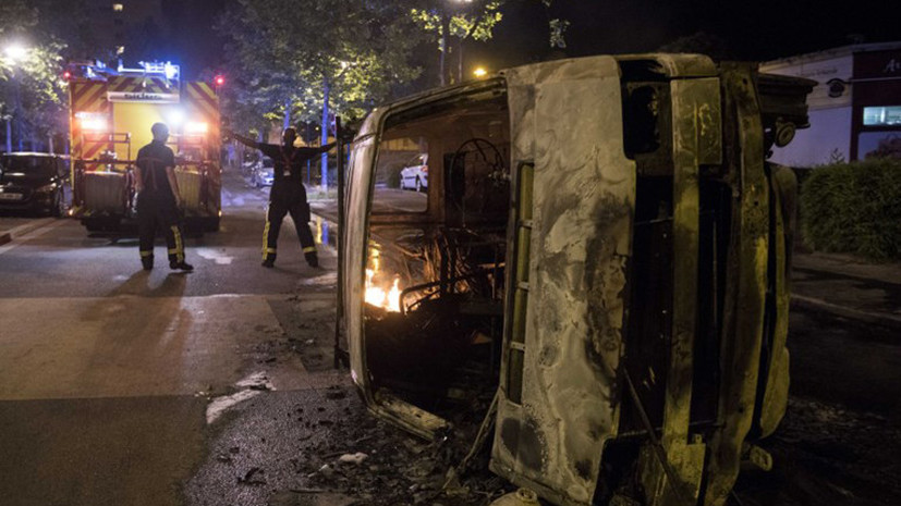 СМИ сообщили о задержании 11 человек после беспорядков во французском Нанте