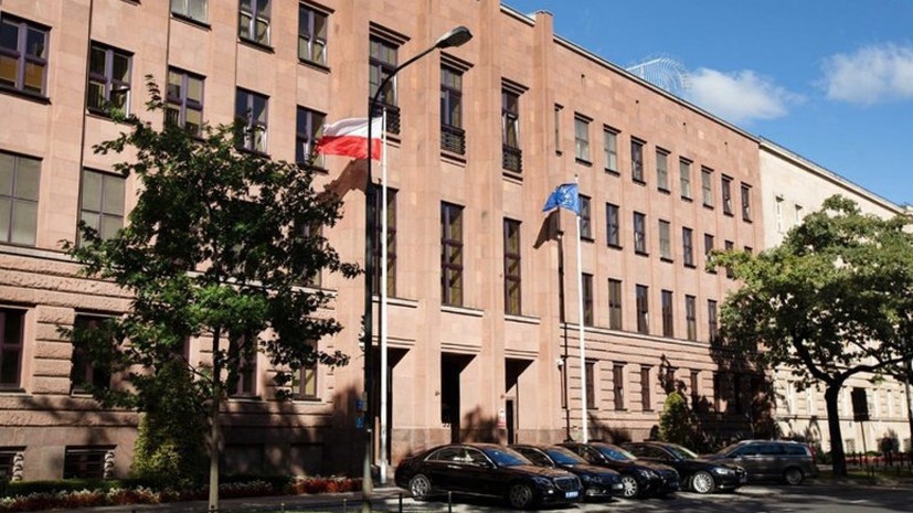 В МИД Польши сообщили о нападении на своего дипломата в России