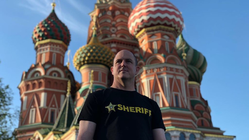 «Побег из США»: премьера фильма RTД об американском полицейском, укрывшемся в России от преследований ФБР