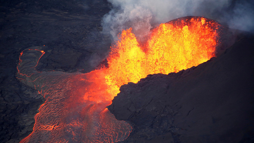 В результате выброса лавы на Гавайях пострадали 23 туриста