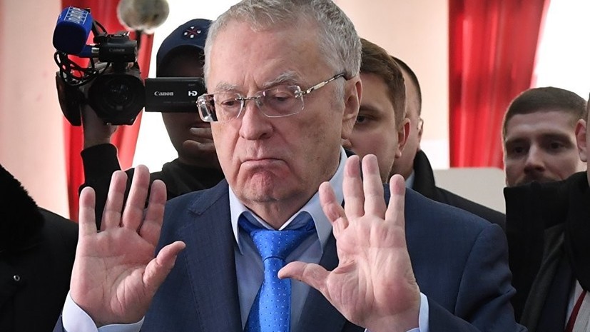 Жириновский заявил о желании включить в название ЛДПР определение «монархическая»