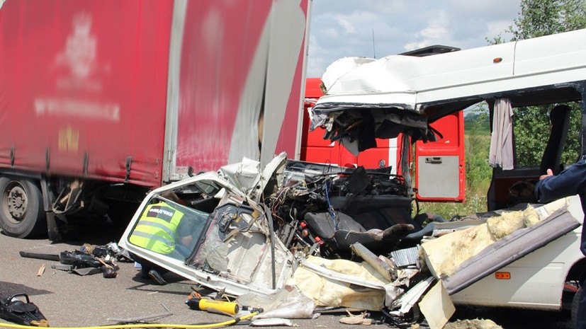 На Украине владельцу маршрутки объявили о подозрении после ДТП с 10 погибшими