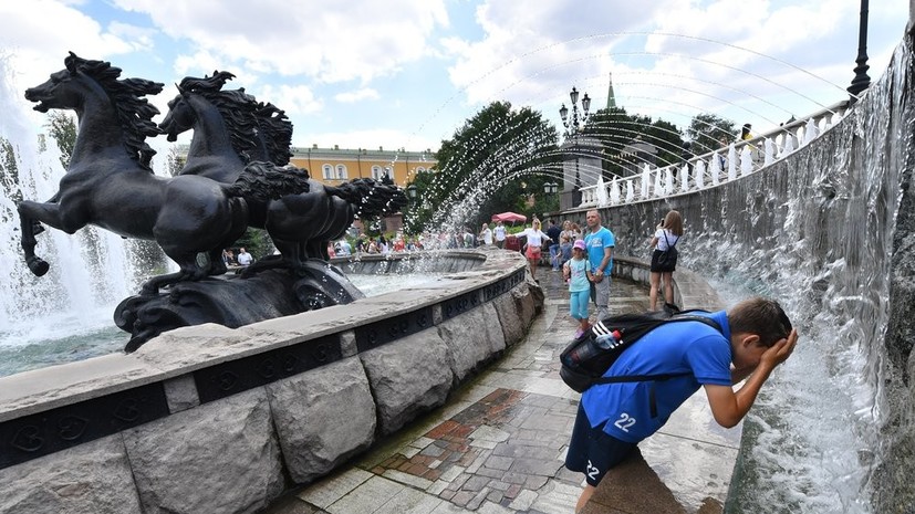 Синоптики предупредили о продолжительной жаре в Москве с 25 июля