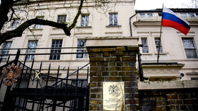 Посольство России назвало неприемлемым сокрытие Британией данных о смерти Глушкова
