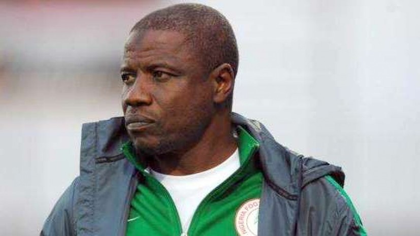 Тренер сборной Нигерии по футболу пойман на взятке