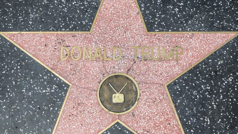 СМИ: Вандал разбил звезду Трампа на «Аллее славы» Голливуда