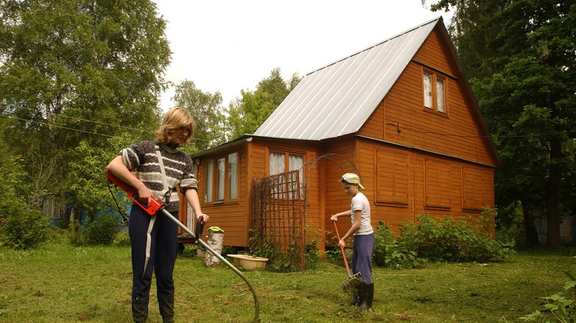 СМИ: В России предложили упростить порядок перевода садовых домов в жилые
