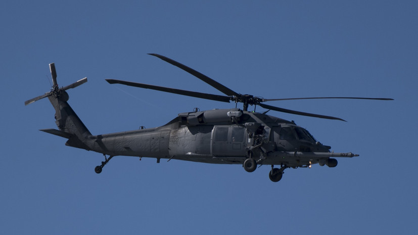 В Японии иллюминатор упал с вертолёта ВВС США