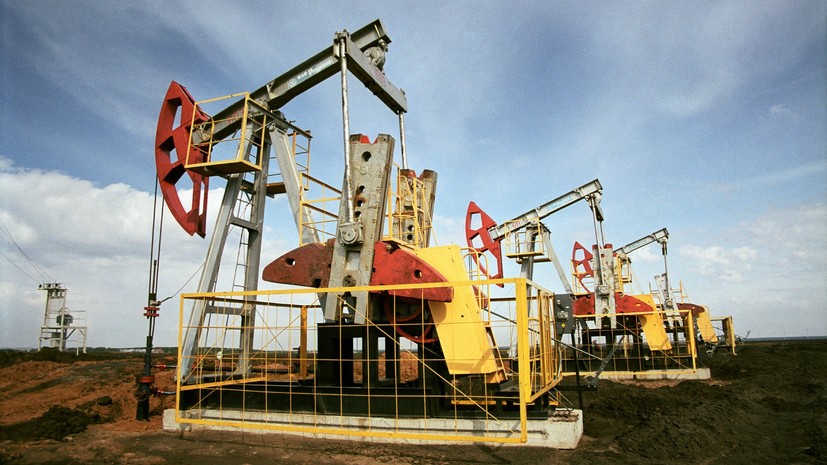 СМИ: Рост добычи нефти и газа в июне в России ускорился до 2,8% в годовом выражении