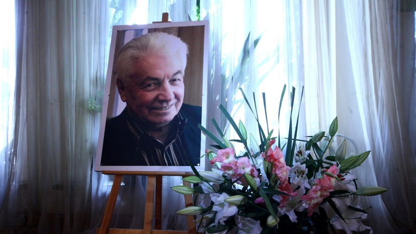 В Москве похоронили Владимира Войновича