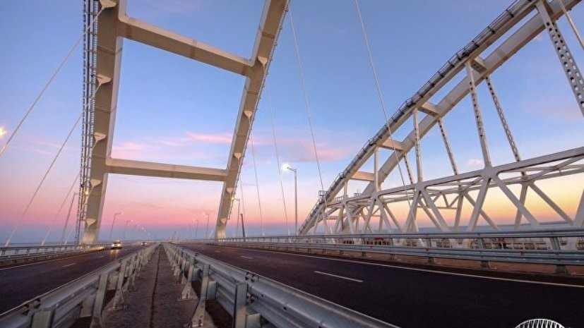 В Крыму заявили о существенном росте перевозок по «единому билету» благодаря Крымскому мосту