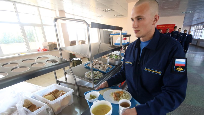 В Минобороны рассказали, сколько раз в день кормят военнослужащих российской армии