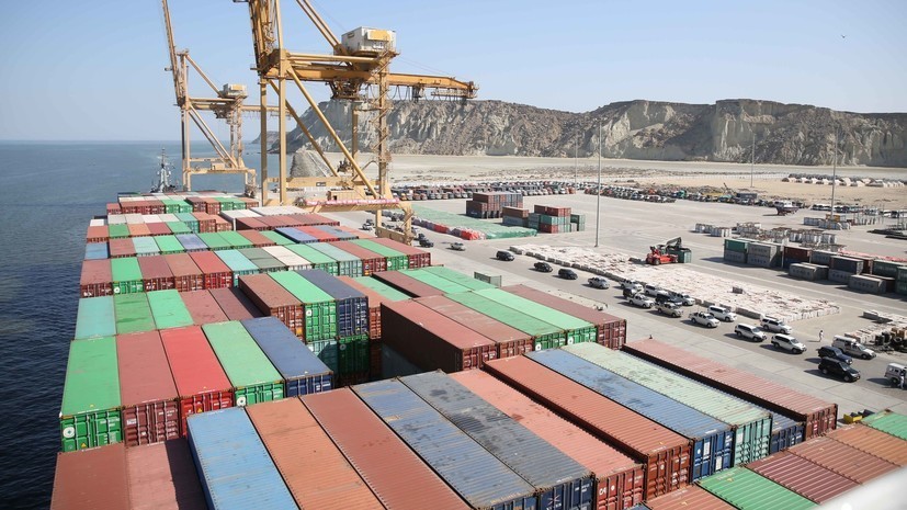 Эксперт оценил сообщения о планах США ввести пошлины в размере 25% на импорт китайских товаров