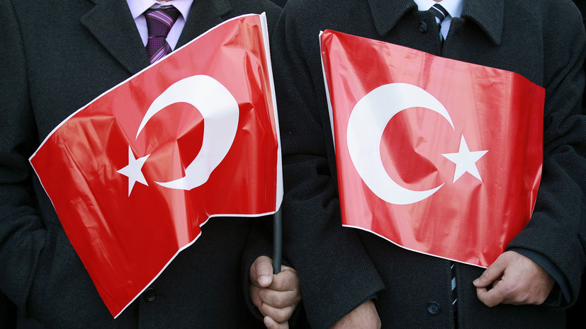 СМИ: Турция заявила о готовности пойти на ответные меры из-за принятых США санкций