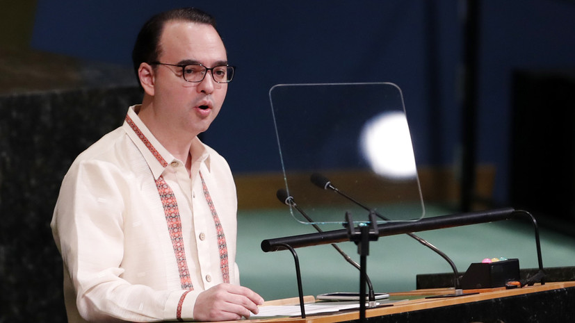 Глава МИД Филиппин назвал лицемерием возможные санкции США из-за покупки вооружения у России