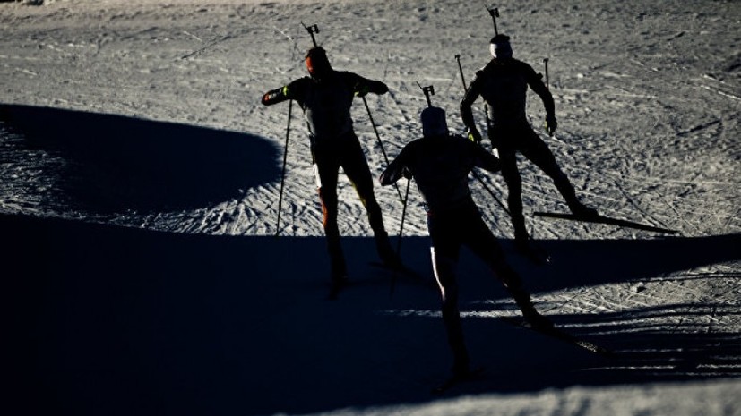 Олимпийский чемпион по биатлону Фемлинг насквозь проткнул ногу лыжной палкой на тренировке