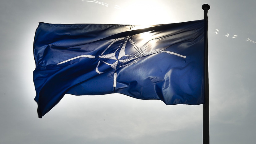 Трое военнослужащих НАТО погибли при атаке смертника в Афганистане