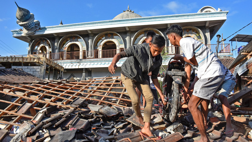 МИД сообщил об отсутствии россиян среди пострадавших при землетрясении в Индонезии
