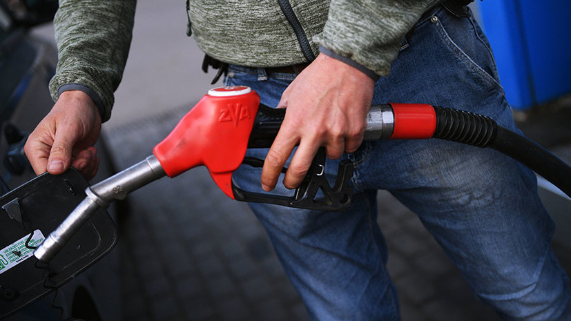 Вынужденное торможение: какие факторы могут повлиять на стоимость бензина в августе