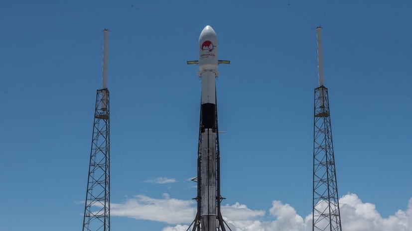 Первая ступень Falcon 9 совершила посадку на морскую платформу