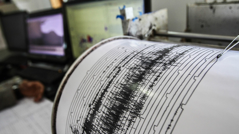 На острове Ломбок в Индонезии произошло землетрясение магнитудой 6,2