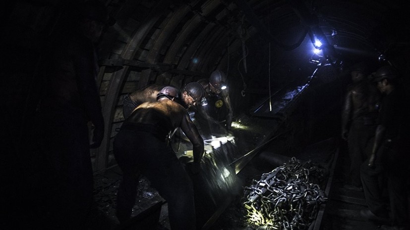 На шахте в ДНР погибли два горняка
