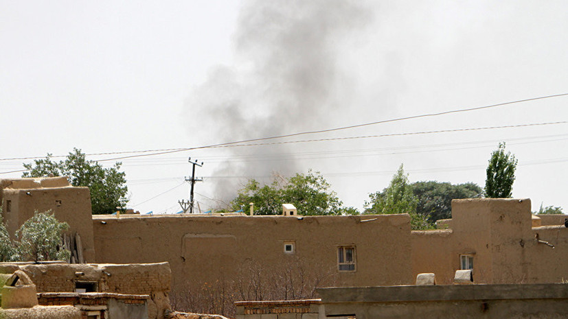 В результате столкновений в афганском городе Газни погибли более 100 человек