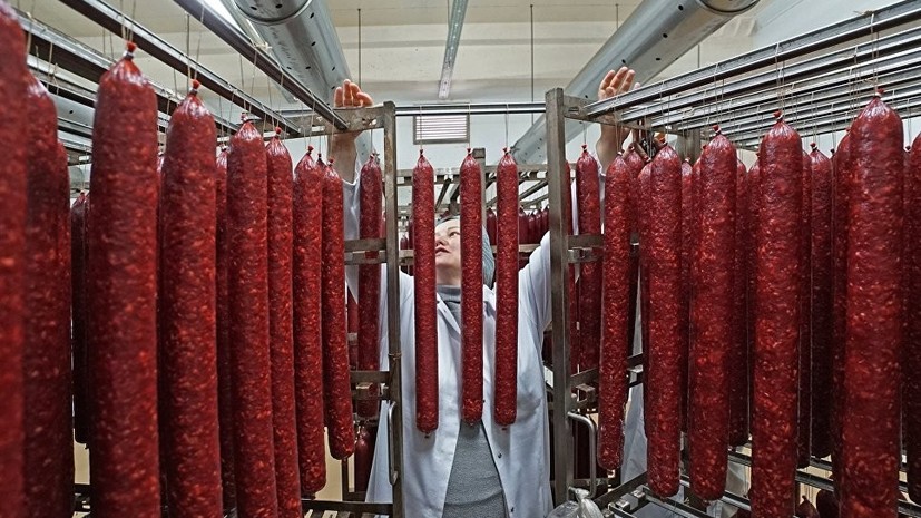 Эксперт оценил идею запретить называть колбасой продукт с низким содержанием мяса