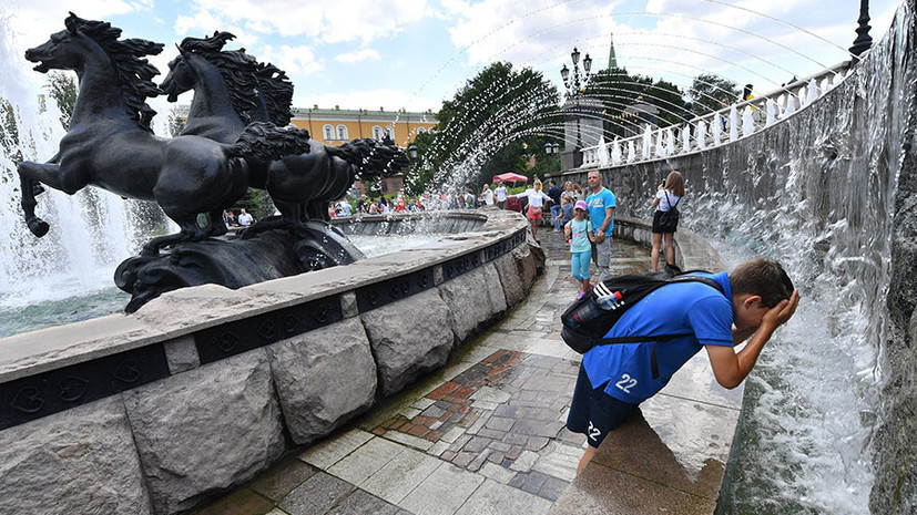 Синоптики обещают жару в Москве 15 августа