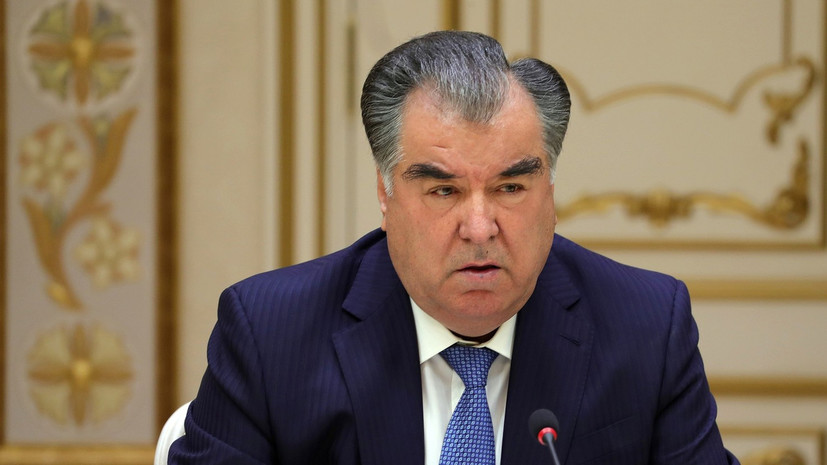Рахмон выразил соболезнования в связи с гибелью россиян в горах Таджикистана