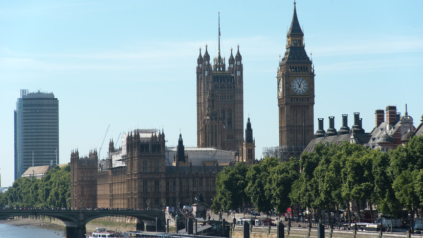 Очевидцы рассказали подробности инцидента с автомобилем у стен британского парламента