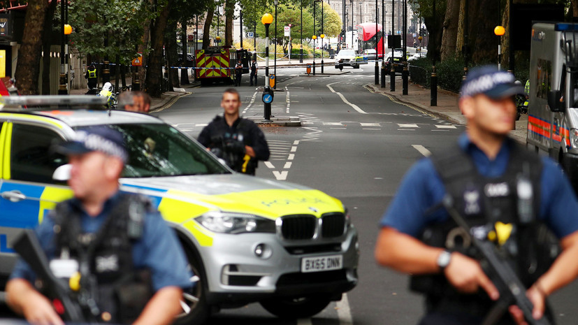 Инцидент у парламента Британии расследует контртеррористическое подразделение