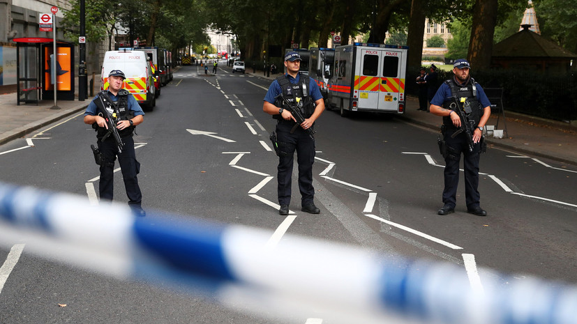 Лондонская полиция частично сняла оцепление вокруг места совершения теракта