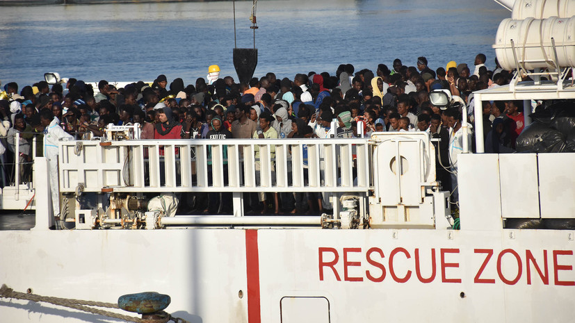 Беженцев с судна «Аквариус» намерены принять шесть стран ЕС 