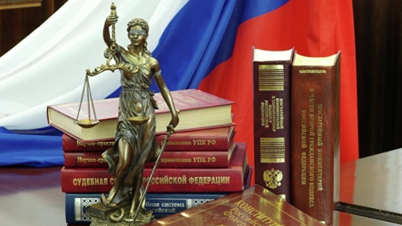 В Екатеринбурге в суд направлено дело против скрывших смертельное ДТП инспекторов