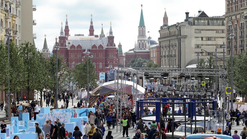 В Москве проведут более 50 бесплатных экскурсий в честь Дня города