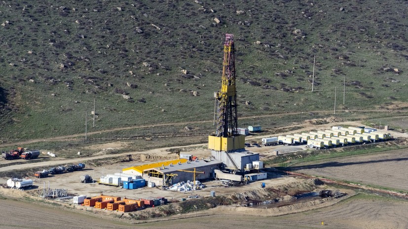 Пошлина на экспорт нефти из России с 1 сентября снизится на $5,4