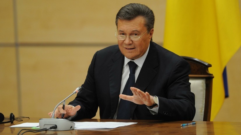 Янукович отказался от услуг госадвоката в суде