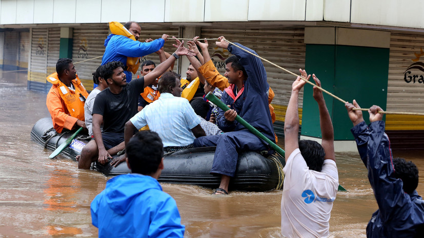 СМИ: Число погибших в результате наводнения в Индии возросло до 97