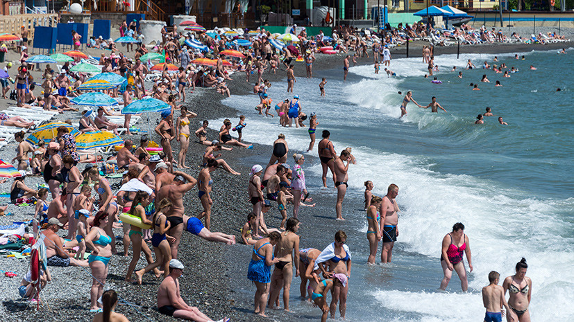 Бурный поток: число отдыхающих в Крыму выросло на 28% по сравнению с прошлым годом