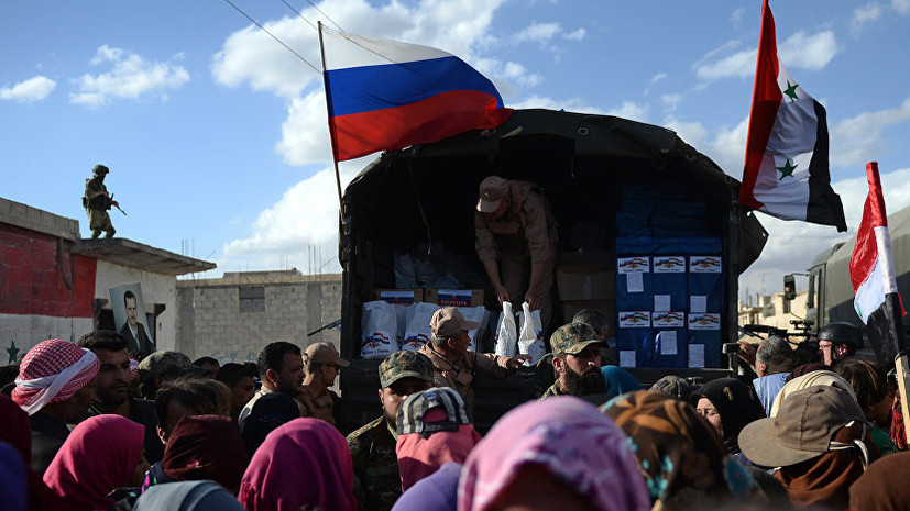 Российские военные доставили гумпомощь в сирийскую провинцию Эль-Кунейтра 