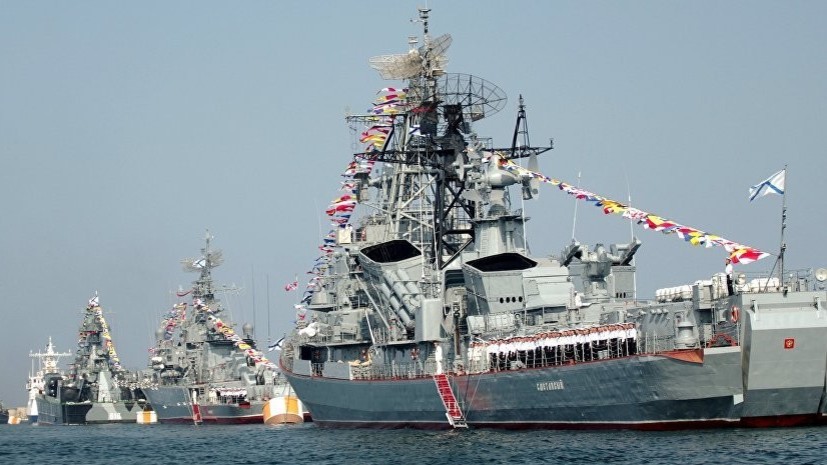 Сторожевой корабль «Сметливый» возвращается в Севастополь из Средиземного моря