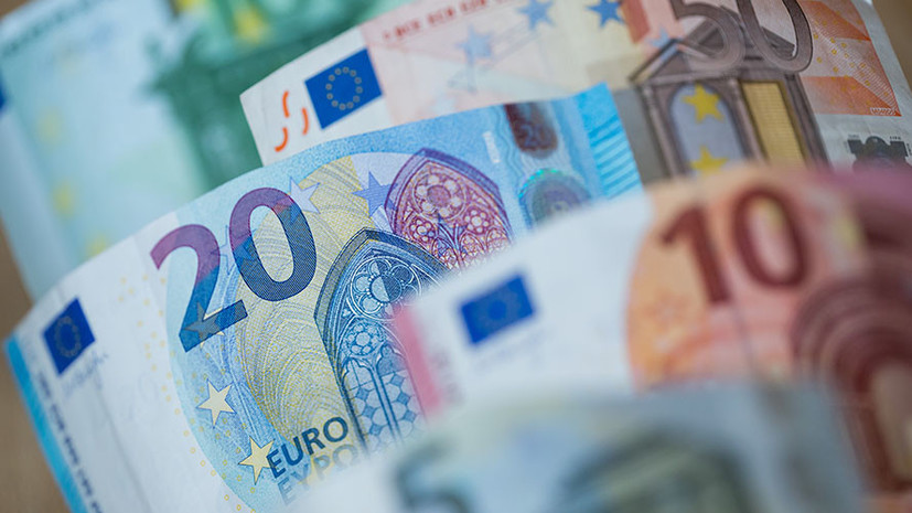 Рост с плюсом: курс евро превысил 79 рублей