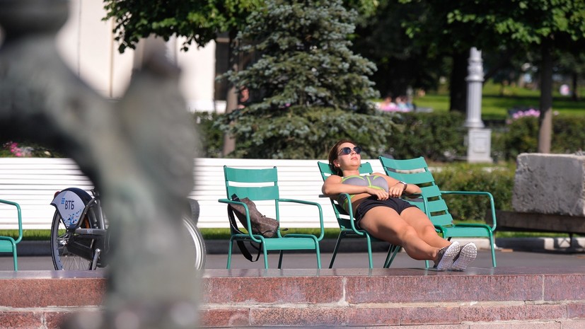 Синоптики пообещали по-настоящему летнюю погоду в конце августа в Москве