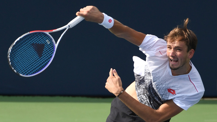 Медведев вышел в финал теннисного турнира в Уинстон-Сейлеме