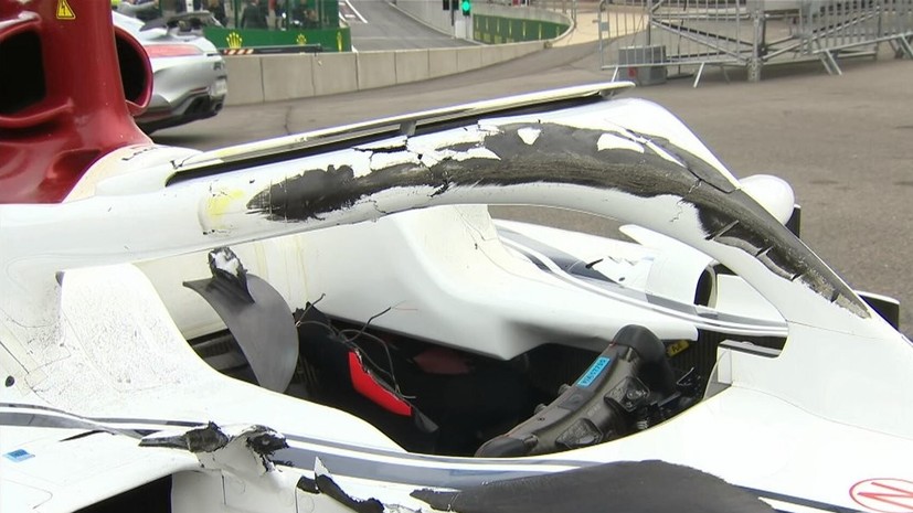 Алонсо заявил, что система защиты кокпита спасла жизнь Леклеру на старте Гран-при Бельгии